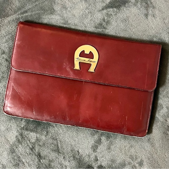 Vintage Etienne Aigner Leather Clutch with free tote - Picture 2 of 10